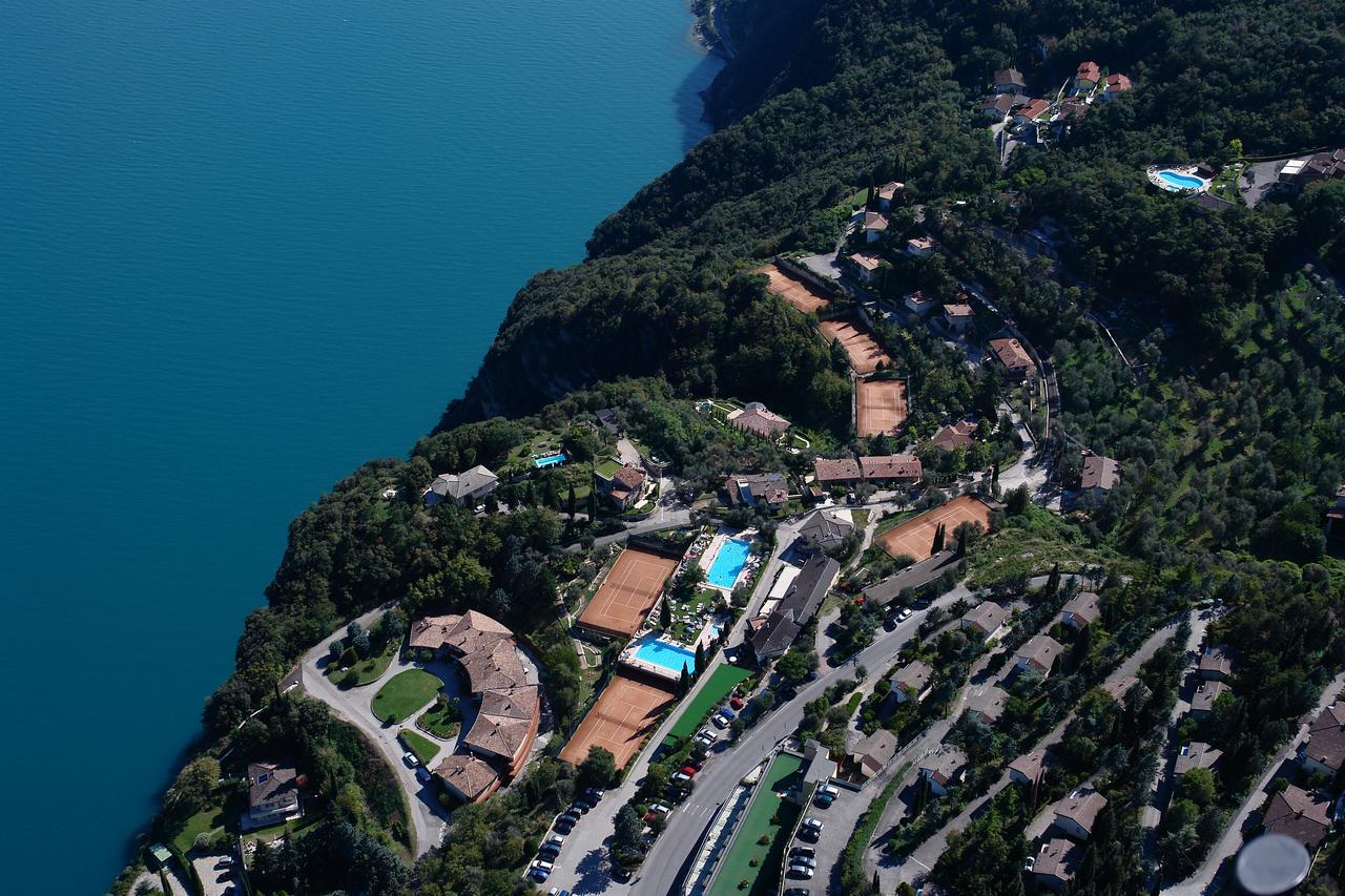 Village Bazzanega - Montagnoli Group Tremosine Exteriér fotografie